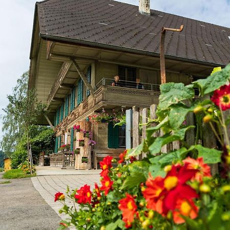 Ferienwohnung Auf Bauernhof Mit Hotpot Und Sauna Sumiswald ภายนอก รูปภาพ